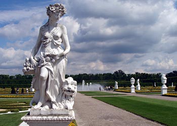 Parterre mit Venusstatue